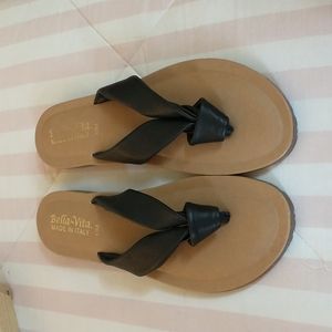 Bella-Vita flip flops